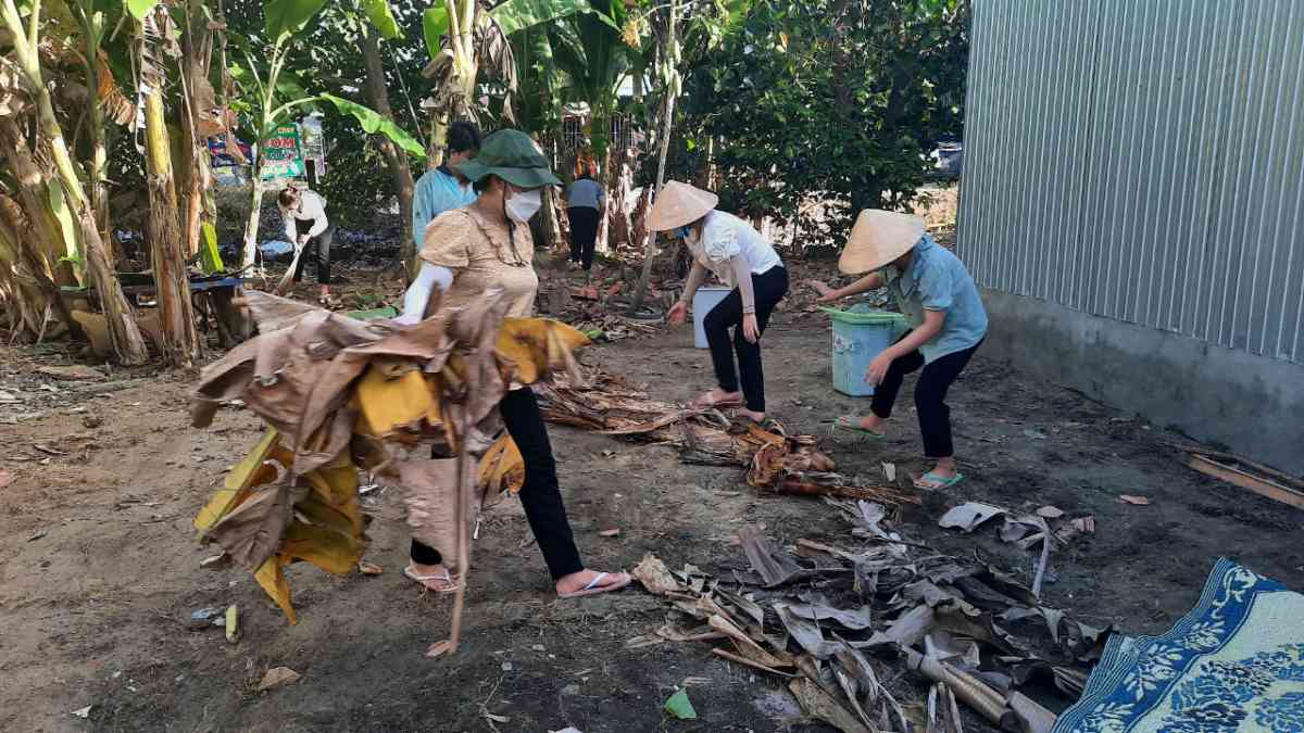 3. ve sinh thong thoang xung quanh truong